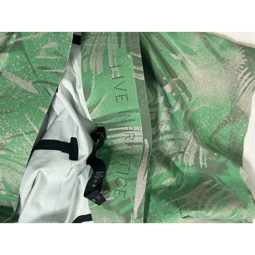 Lululemon Current State Board Short Green Floral Linerless 9.5” Inseam Men’s 33